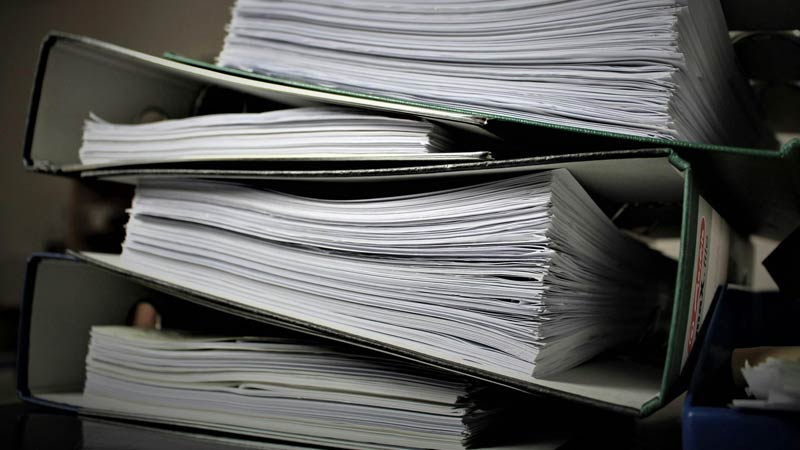 Niszczenie dokumentów w Olsztynie a prawo