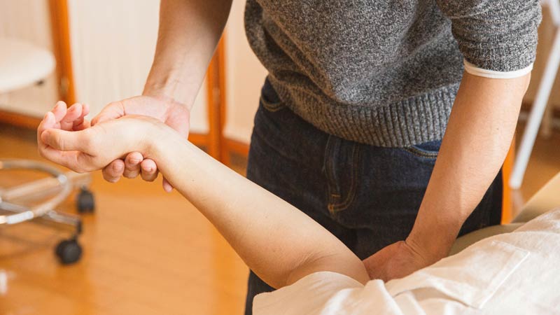 Na czym polega rehabilitacja neurologiczna? Klucz do odzyskania sprawności po udarze