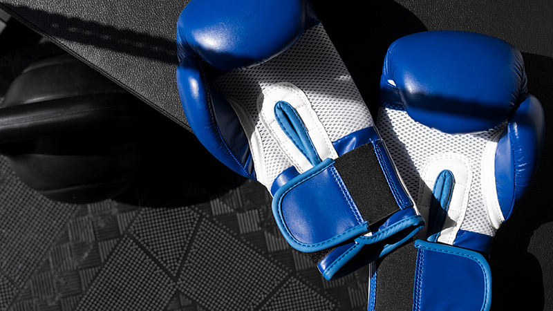 Rękawice bokserskie – dlaczego warto zainwestować w wysokiej jakości sprzęt?